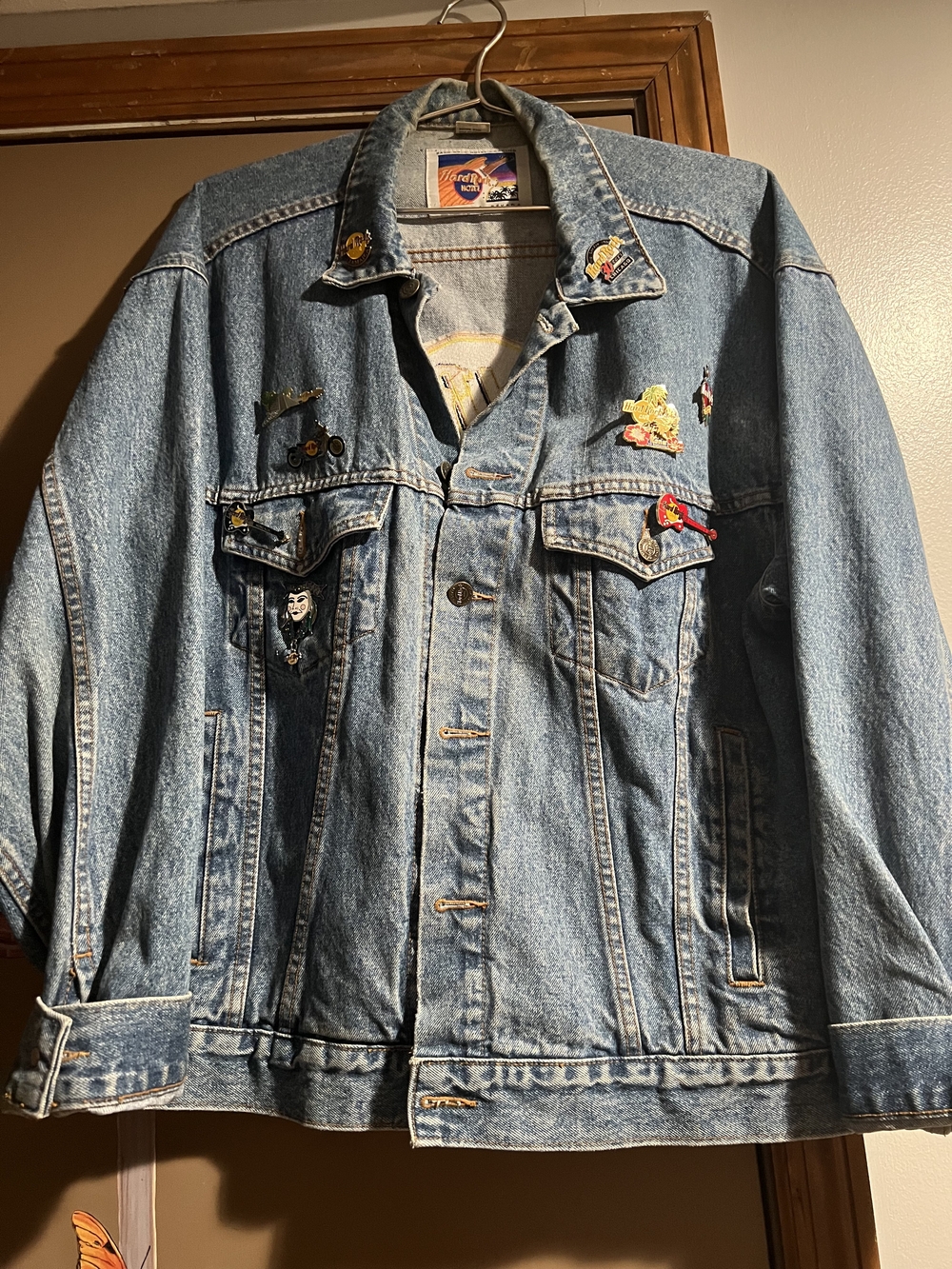 Vintage Hard Rock Cafe Light Blue Denim Jacket with Character Pins - Unbranded